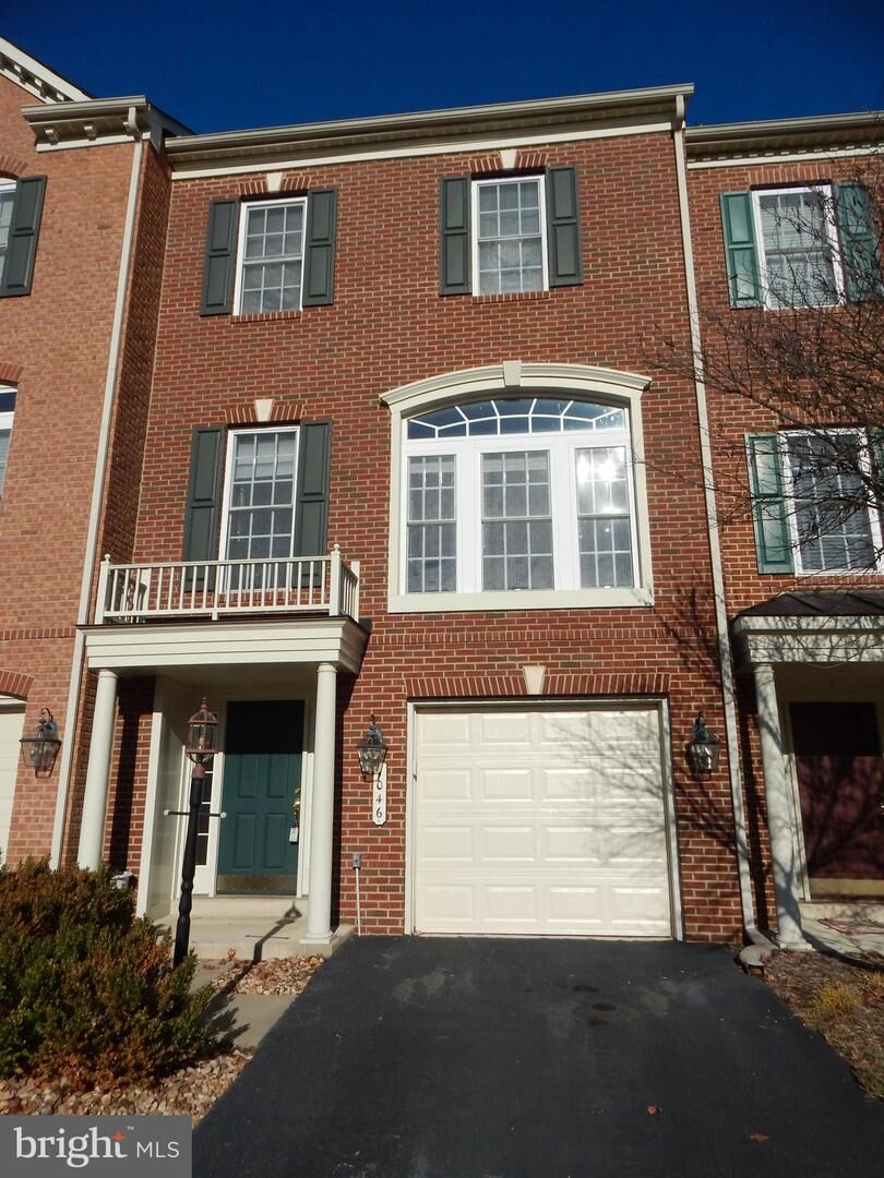 Property Photo:  1046 Hotchkiss Place  VA 22401 