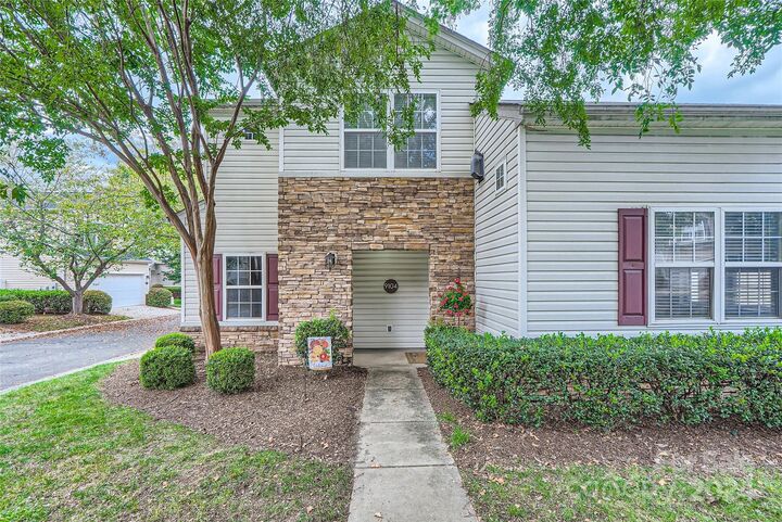 9104 Meadowmont View Drive  Charlotte NC 28269 photo