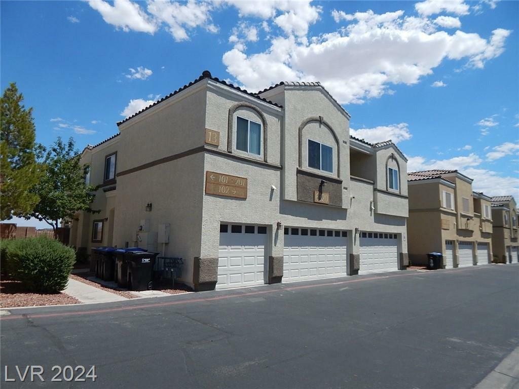 Property Photo:  6320 Snap Ridge Street 201  NV 89081 