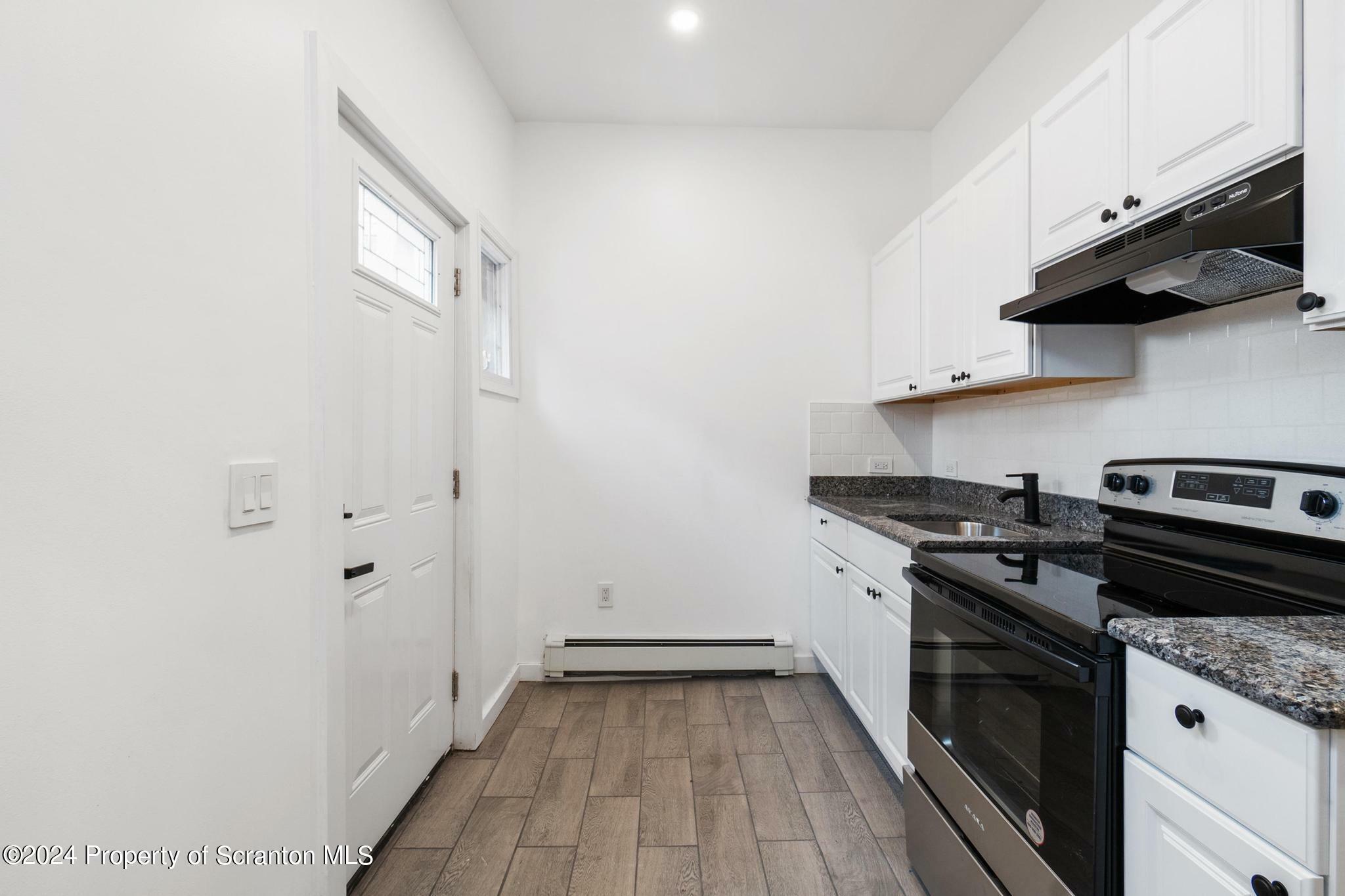 Property Photo:  305-311 N Main Avenue 4  PA 18504 