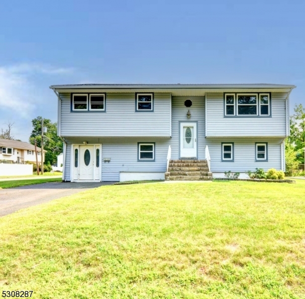 Property Photo: 107 Rock Ln NJ 08846