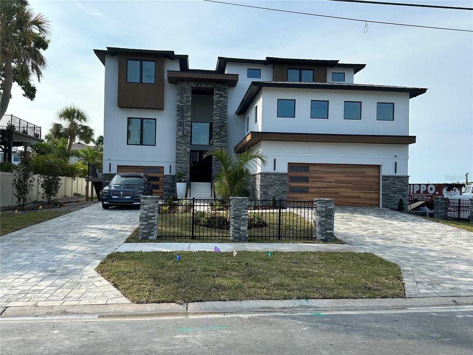 Property Photo: 2121 Bayou Grande Boulevard NE FL 33703