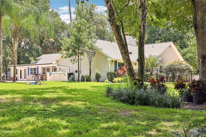 Property Photo: 1730 Alvarado Court FL 32779