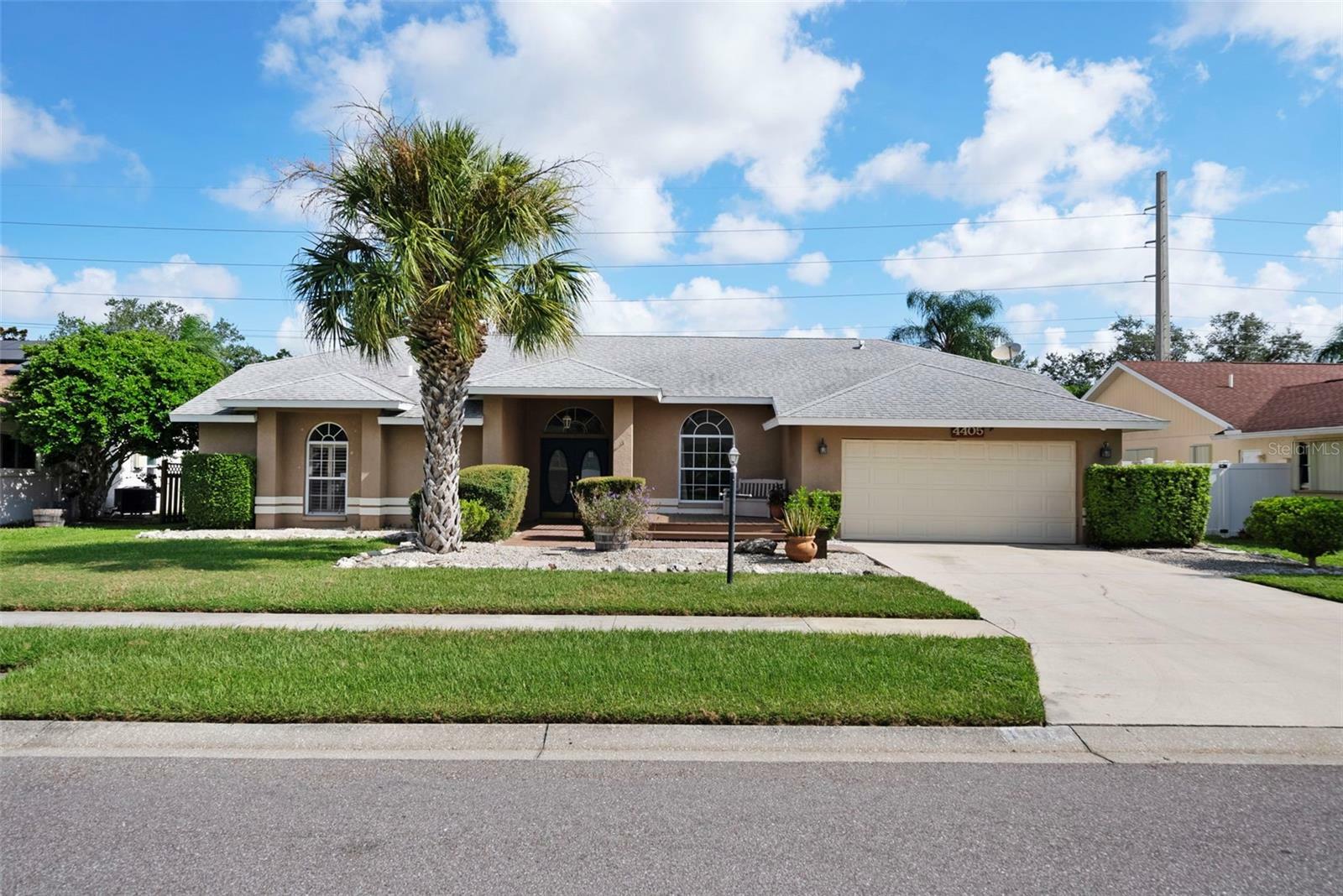 Property Photo:  4405 Diamond Circle N  FL 34233 