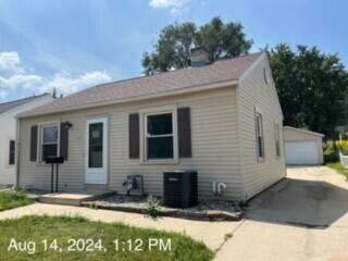 606 S Indiana Ave  West Bend WI 53095 photo