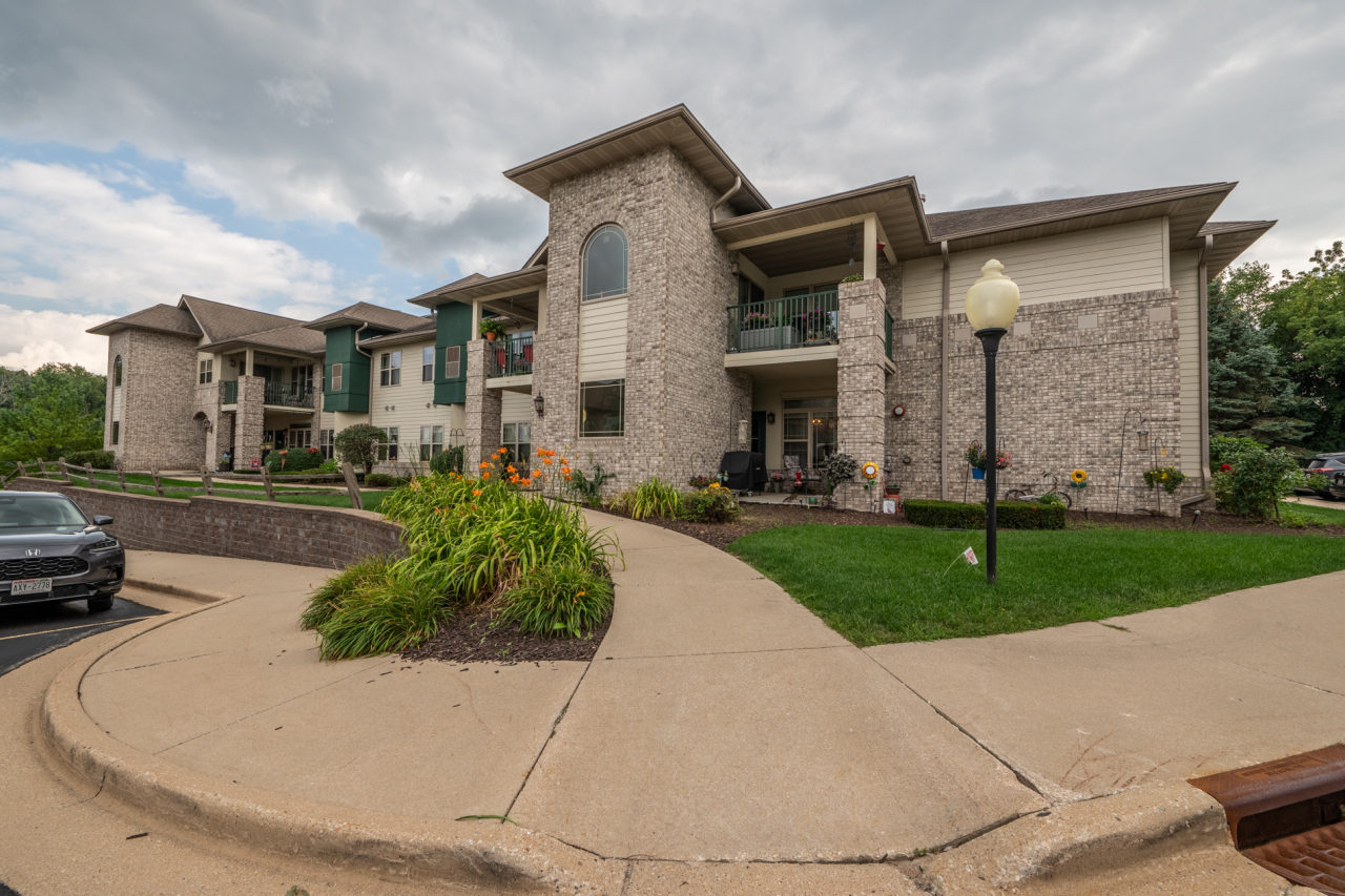 Property Photo: 450 N Silverbrook Dr 104 WI 53090