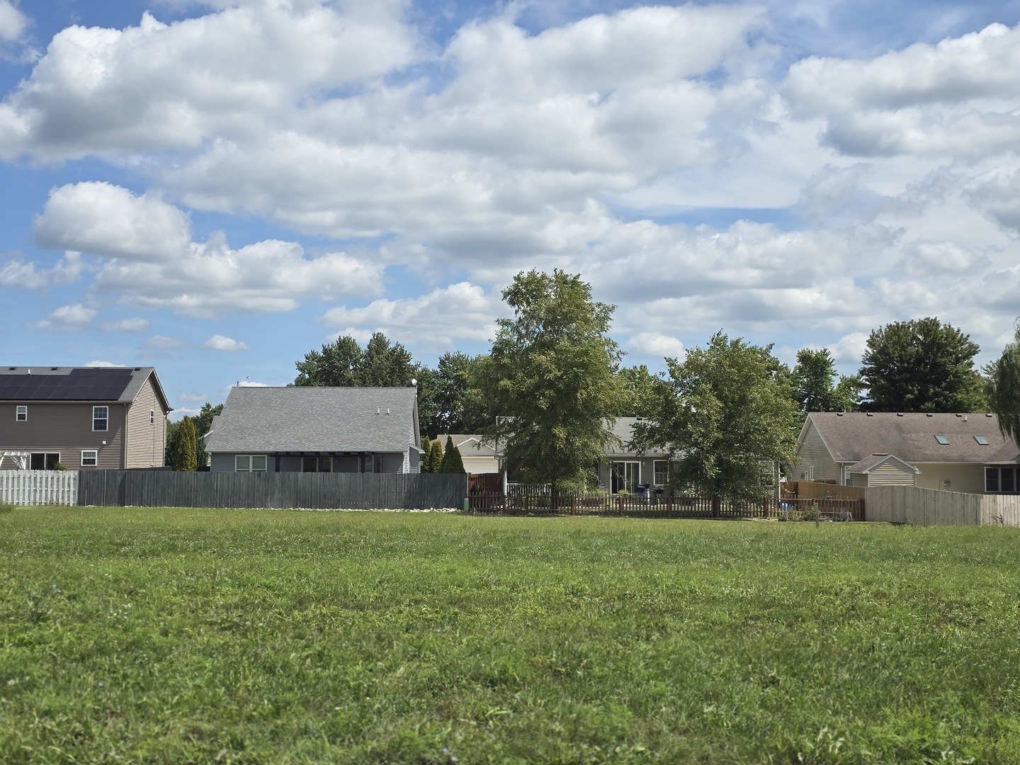 Property Photo:  40 Horizon Lane  IL 61727 