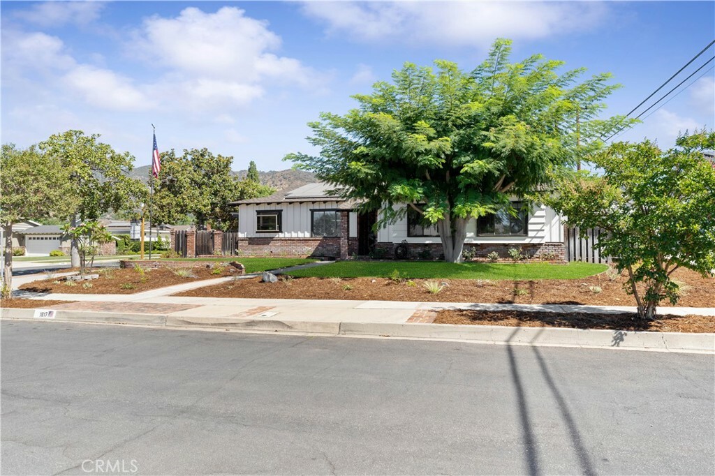 Property Photo:  1017 E Laurel Avenue  CA 91741 