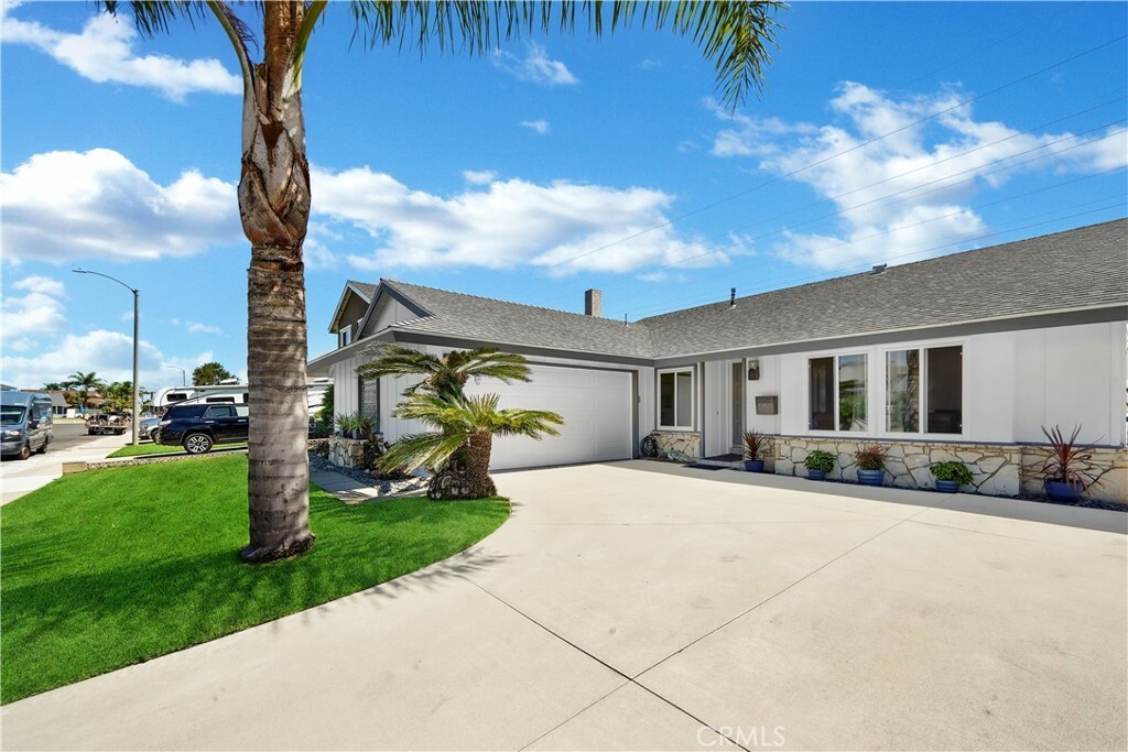 Property Photo:  20732 Spindrift Lane  CA 92646 