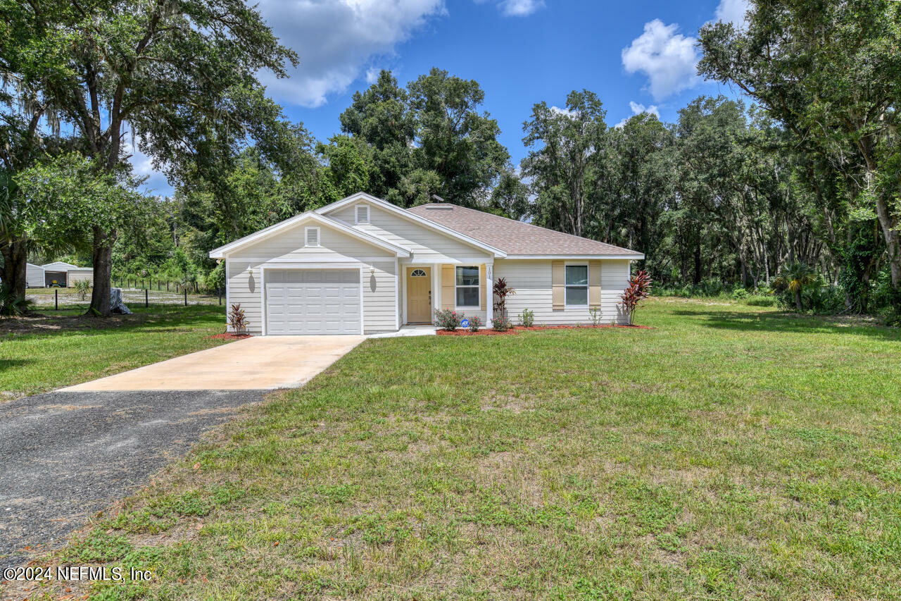 Property Photo:  101 Killian Drive  FL 32640 