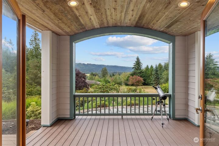 Property Photo: 22516 170th Avenue SE WA 98272