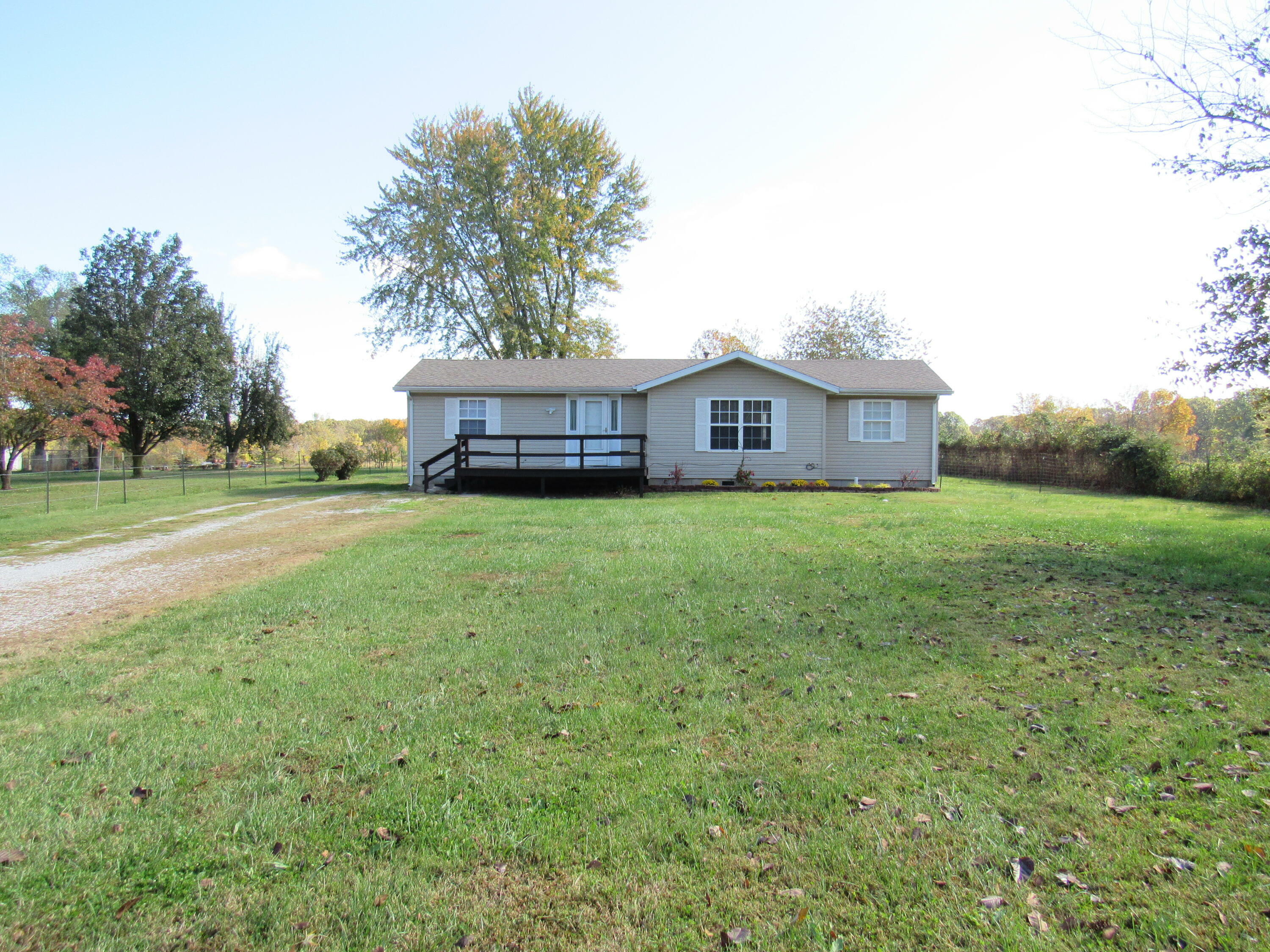 Property Photo:  2308 State Highway Pp  MO 65738 