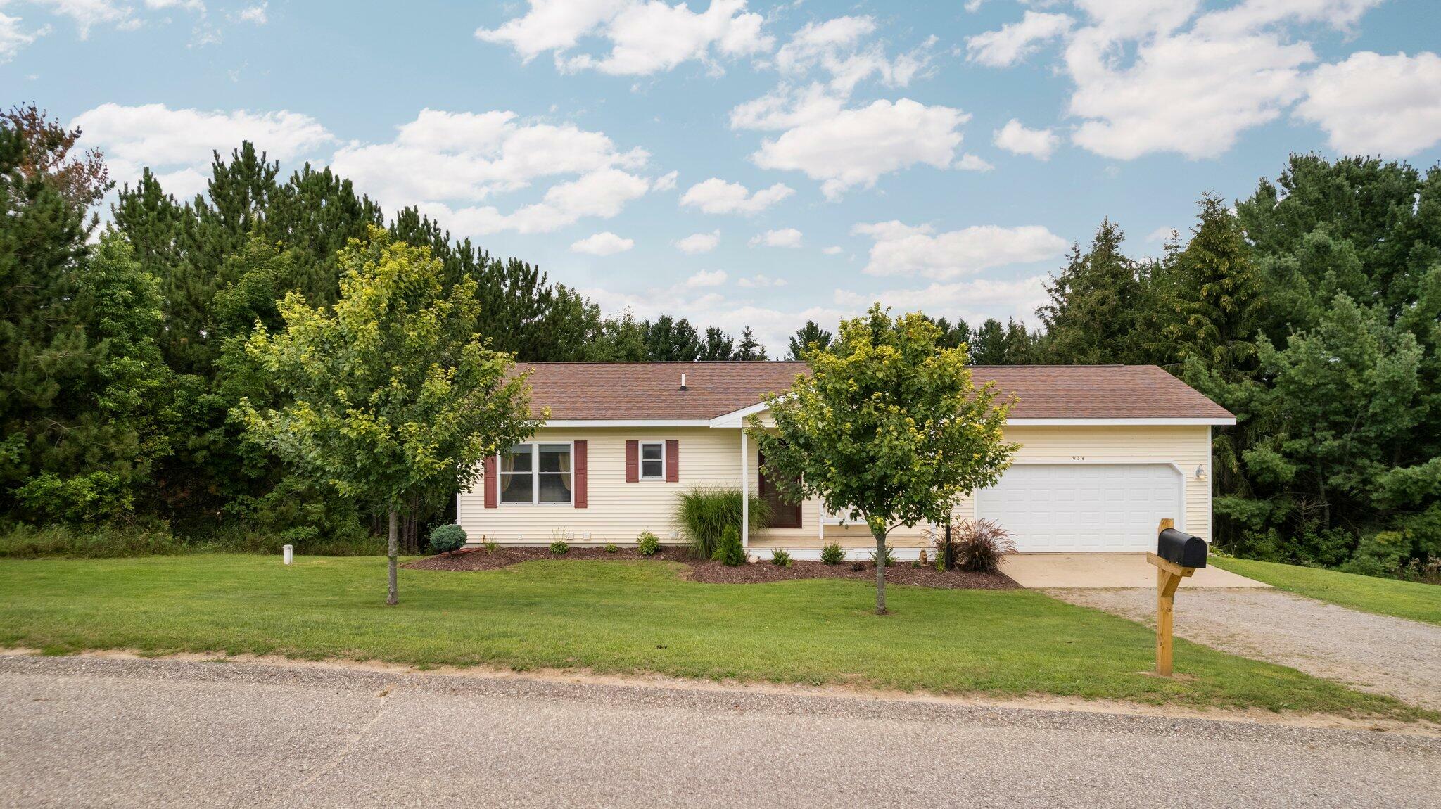 Property Photo:  936 N Summitview Drive  MI 49735 