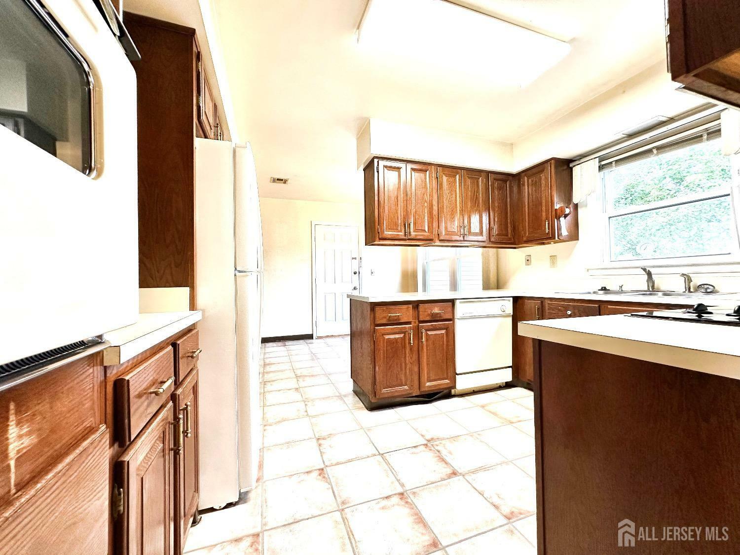 Property Photo:  558-N Troy Way  NJ 08831 