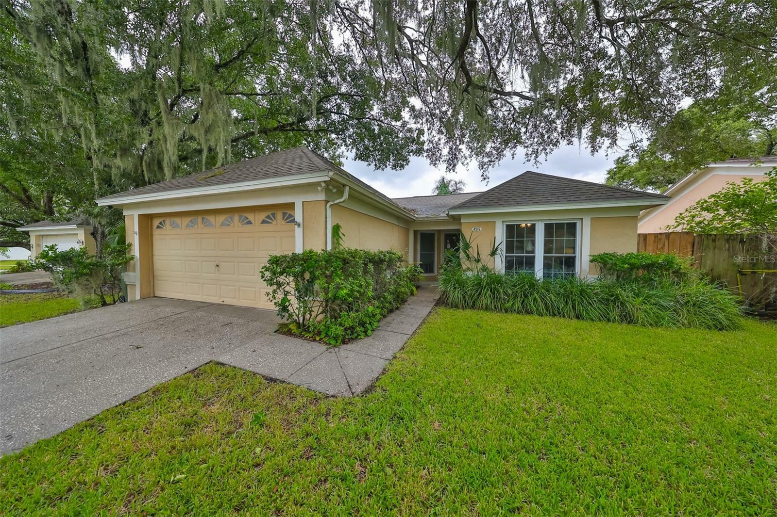 Property Photo:  4516 Cabbage Palm Drive  FL 33596 