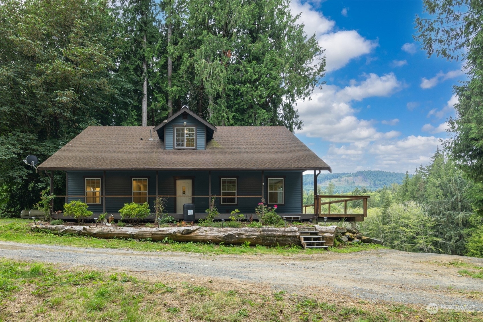 Property Photo:  1017 Old Mountain View Place  WA 98229 