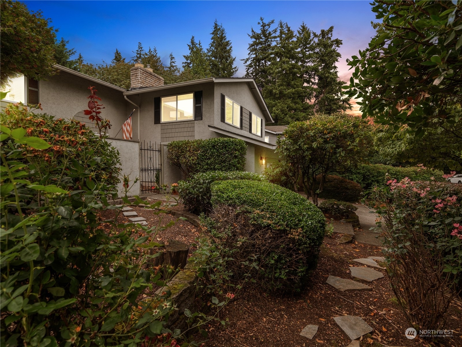 Property Photo: 11316 NE 128th Street WA 98034