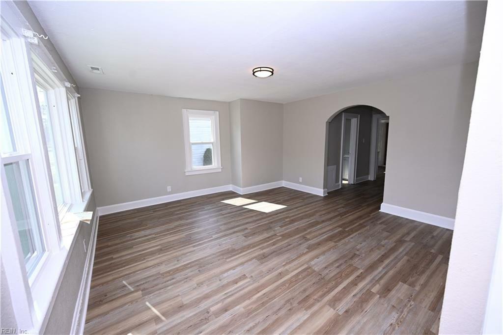 Property Photo:  1422 Wilcox Avenue  VA 23704 