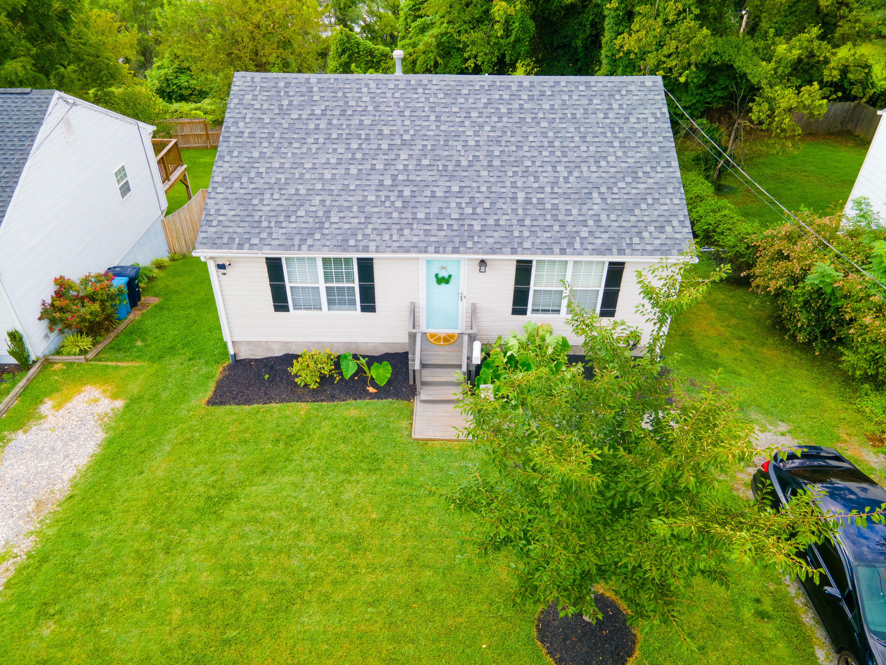 Property Photo:  2421 Berkley Ave SW  VA 24015 