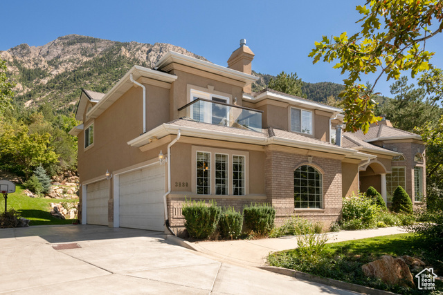 Property Photo: 3880 E Thousand Oaks Cir UT 84124