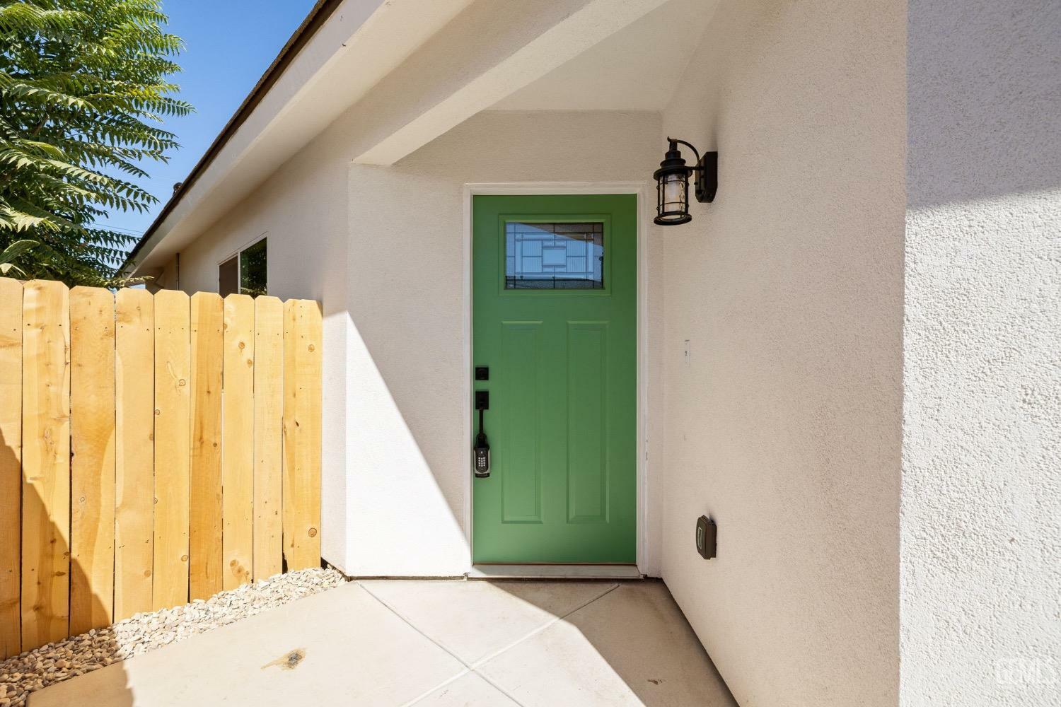 Property Photo:  503 N Street  CA 93304 