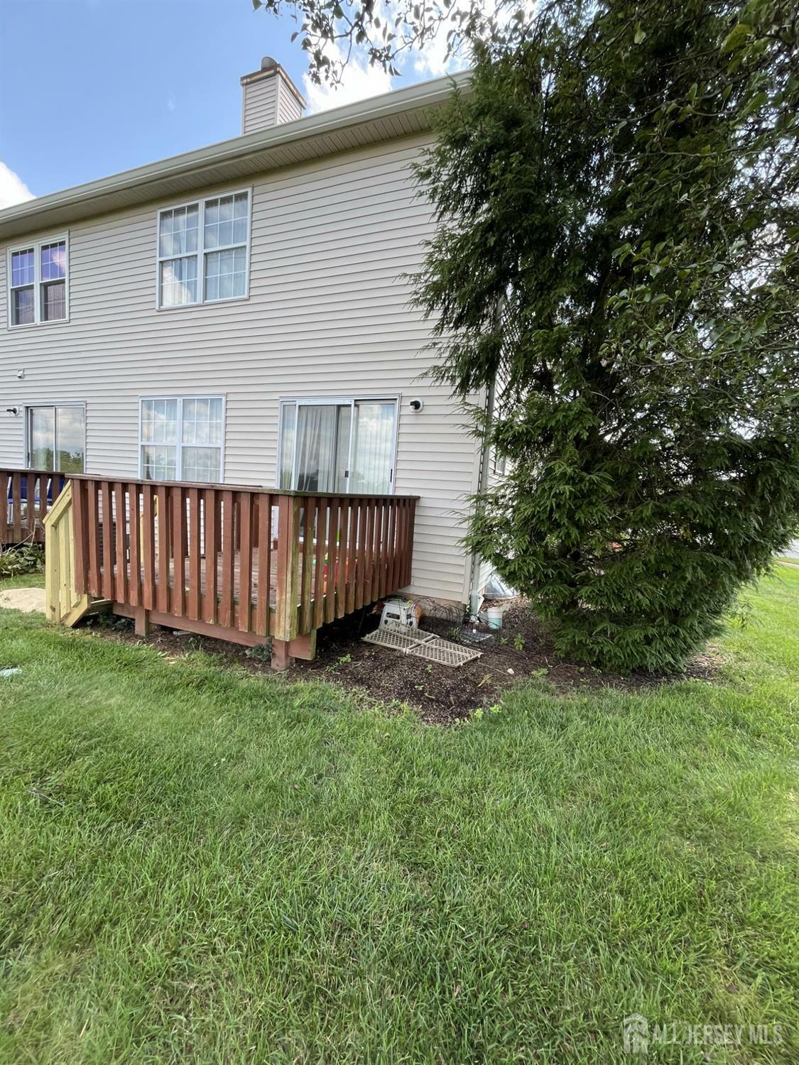 Property Photo:  58 Bateman Way 1  NJ 08844 