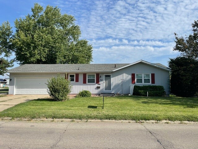 Property Photo:  507 W Southridge Road  IA 50158 