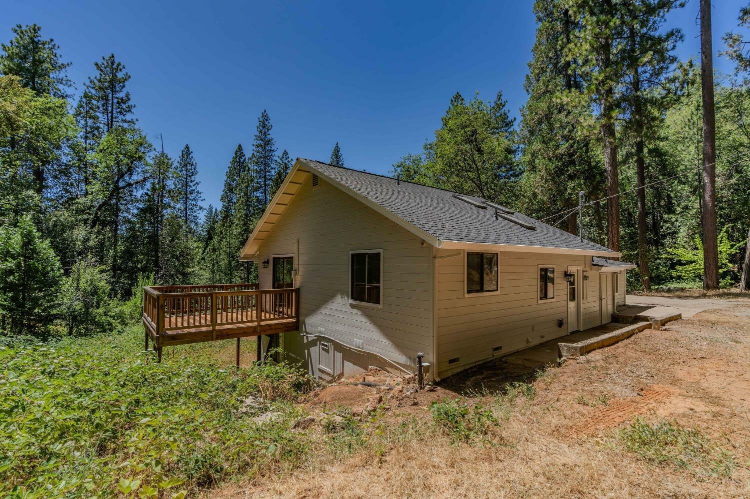 Property Photo:  2450 Skull Flat Road  CA 95255 