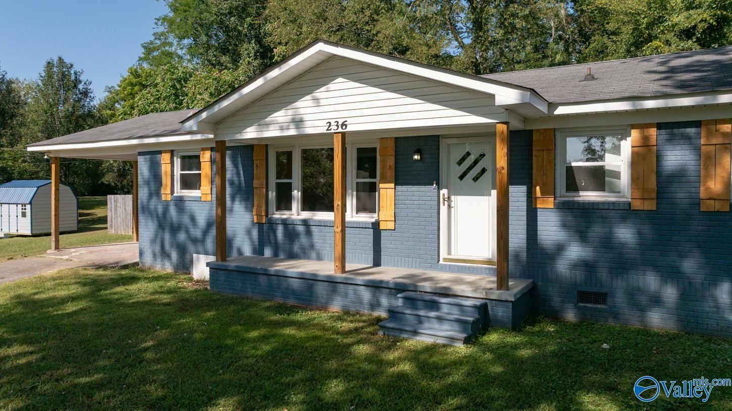 Property Photo:  236 Wells Road  AL 35759 