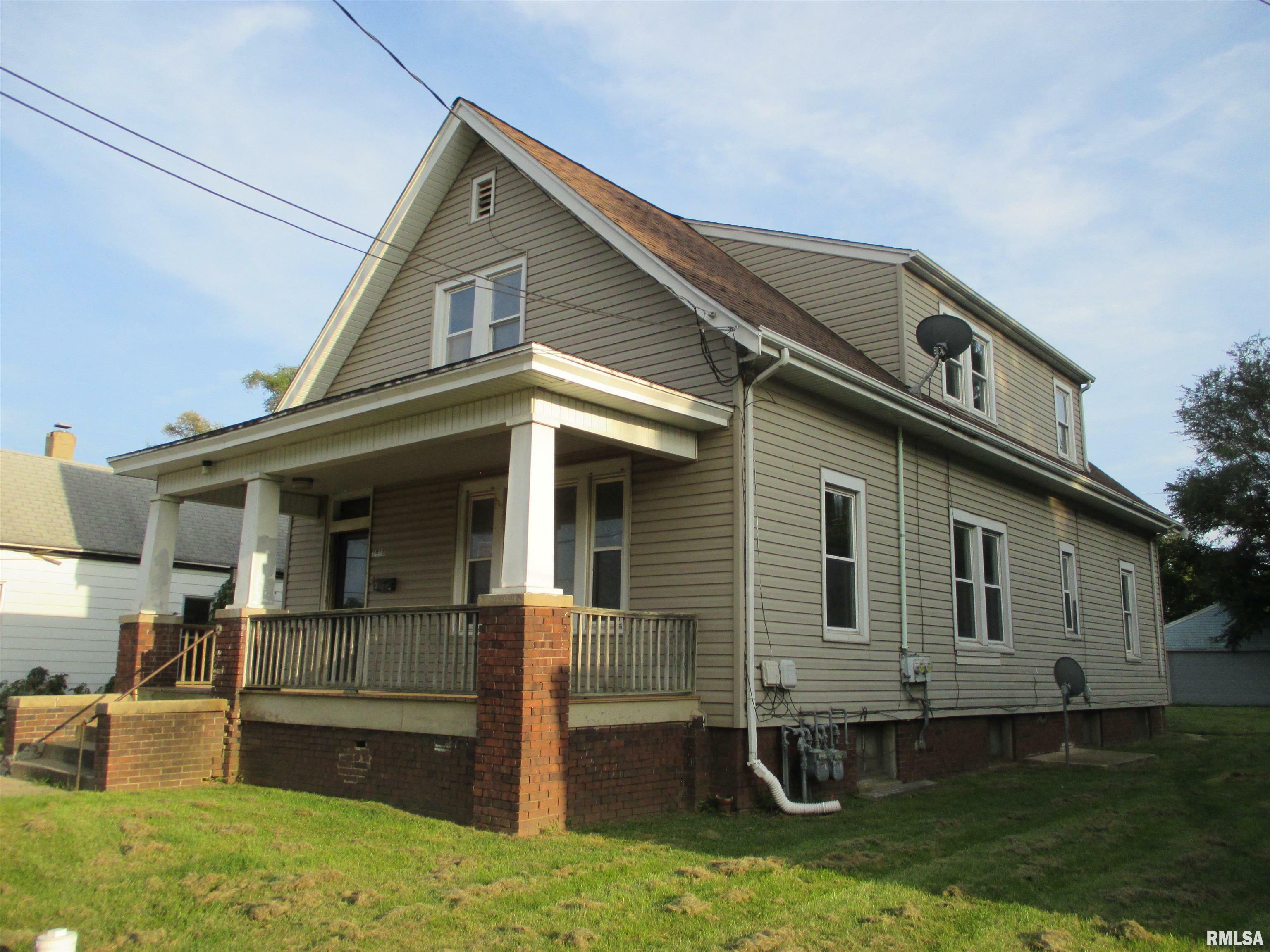 Property Photo:  1912 W Proctor Street  IL 61605 