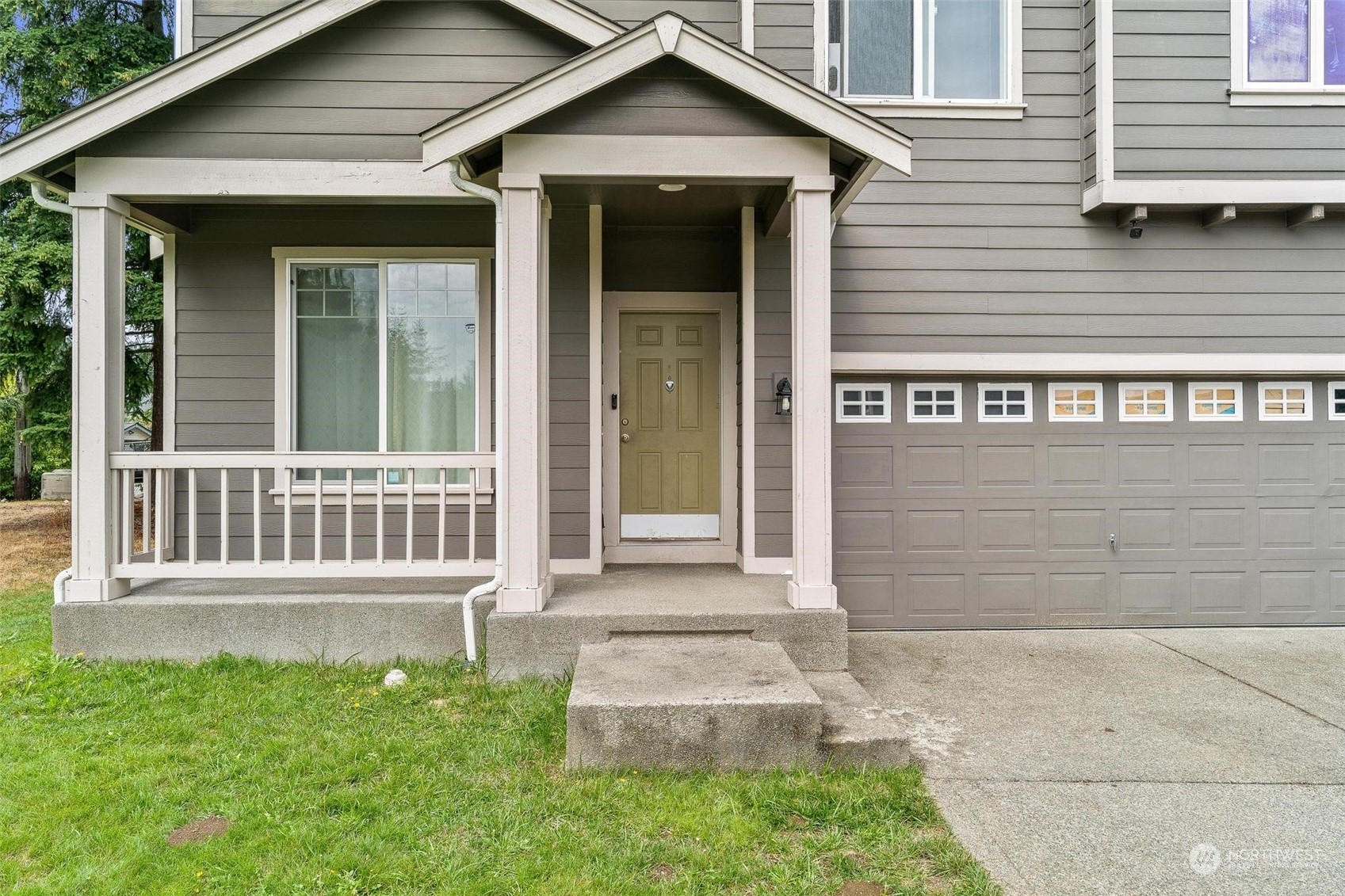 Property Photo:  9401  200th Street E  WA 98338 