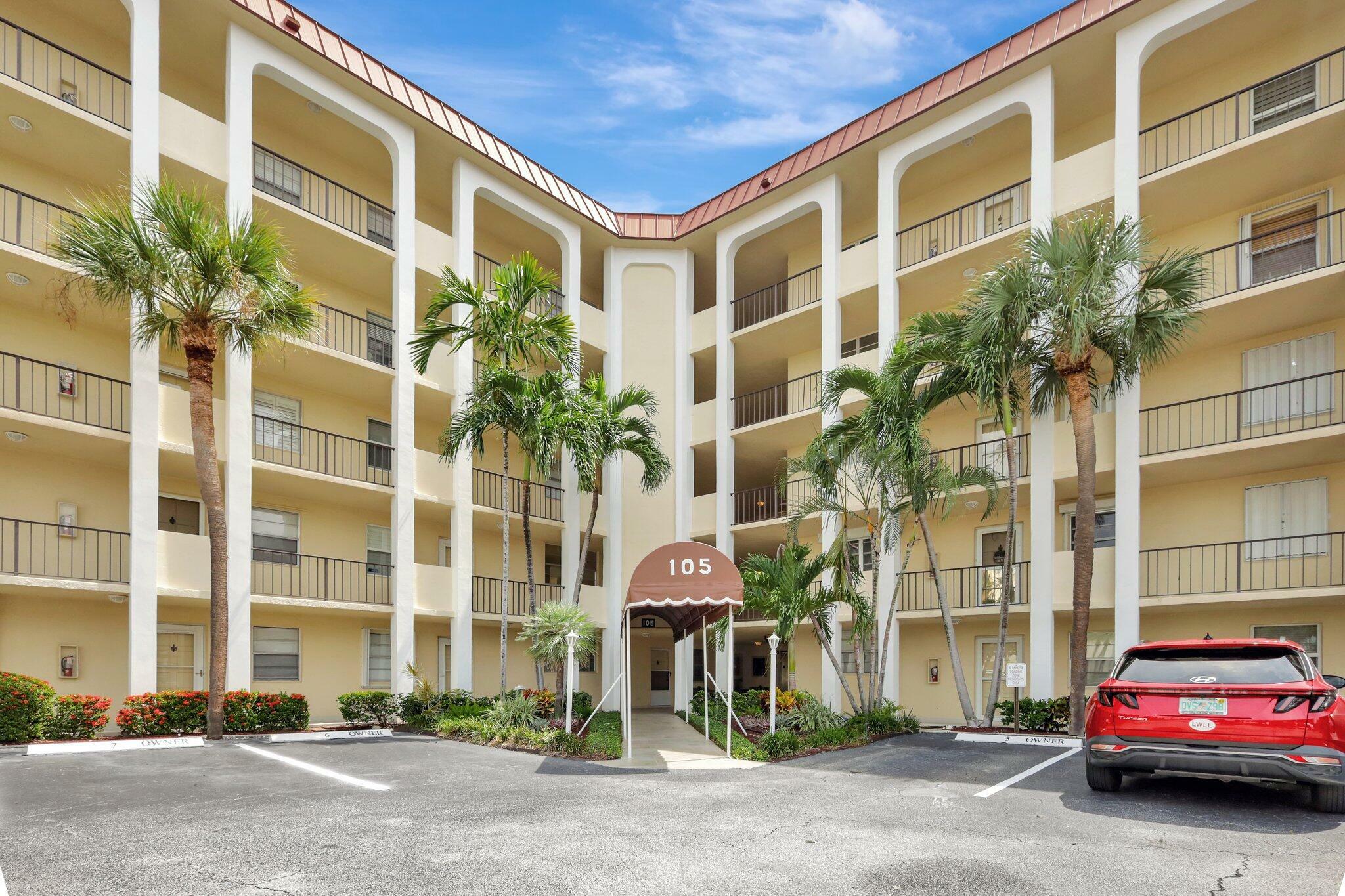 Property Photo:  105 Paradise Harbour Boulevard 412  FL 33408 