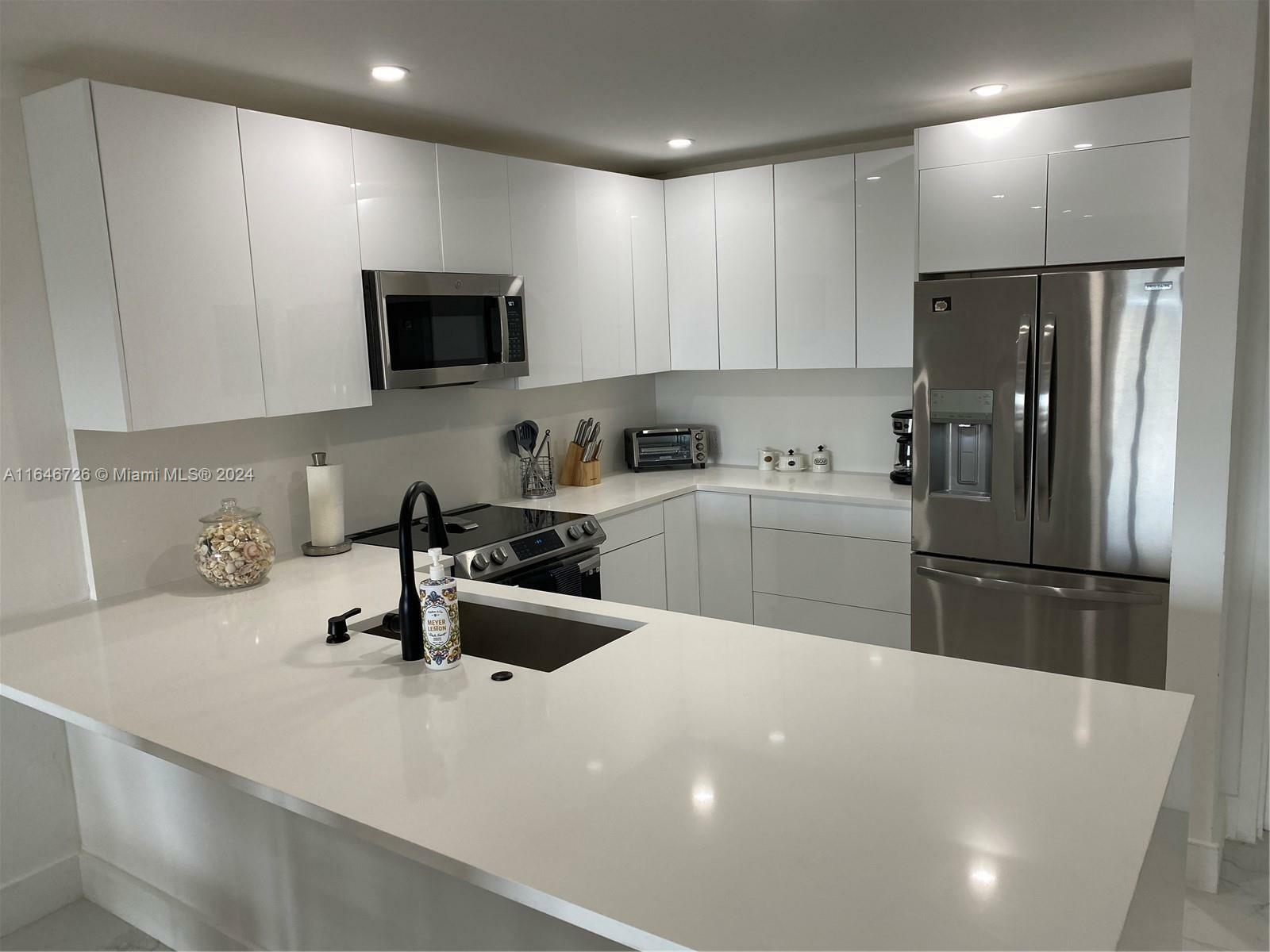 Property Photo:  1500 S Ocean Blvd 1608  FL 33062 