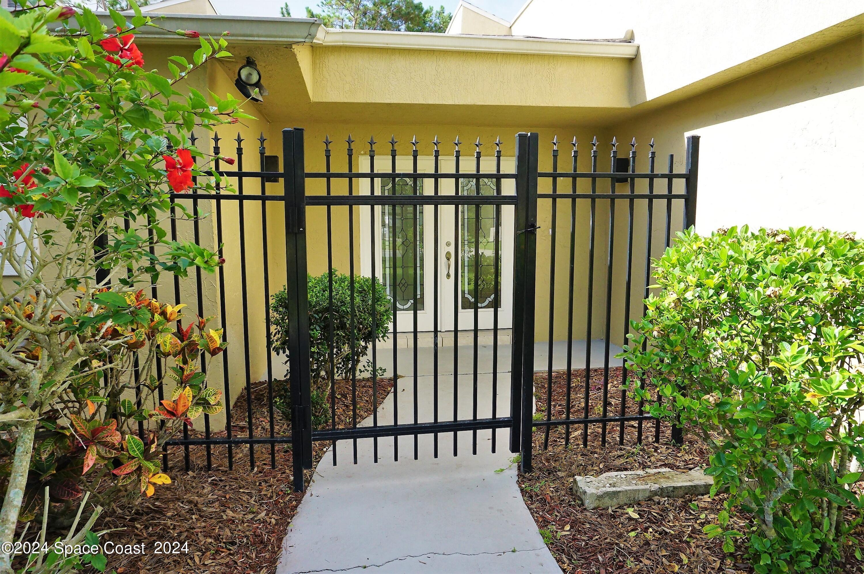 Property Photo: 841 Preston Trail FL 32940