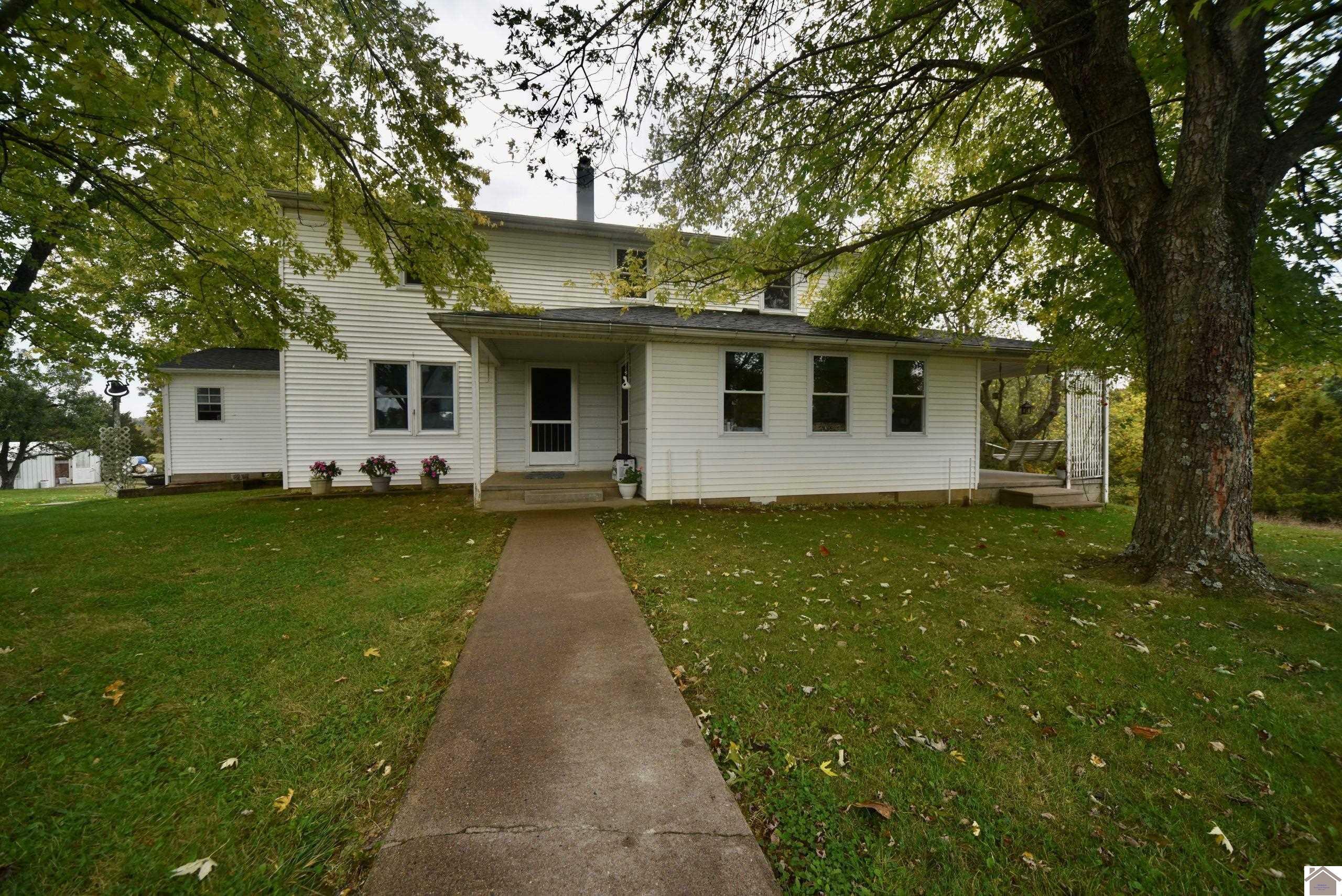 Property Photo:  184 Rooster Rd  KY 42064 