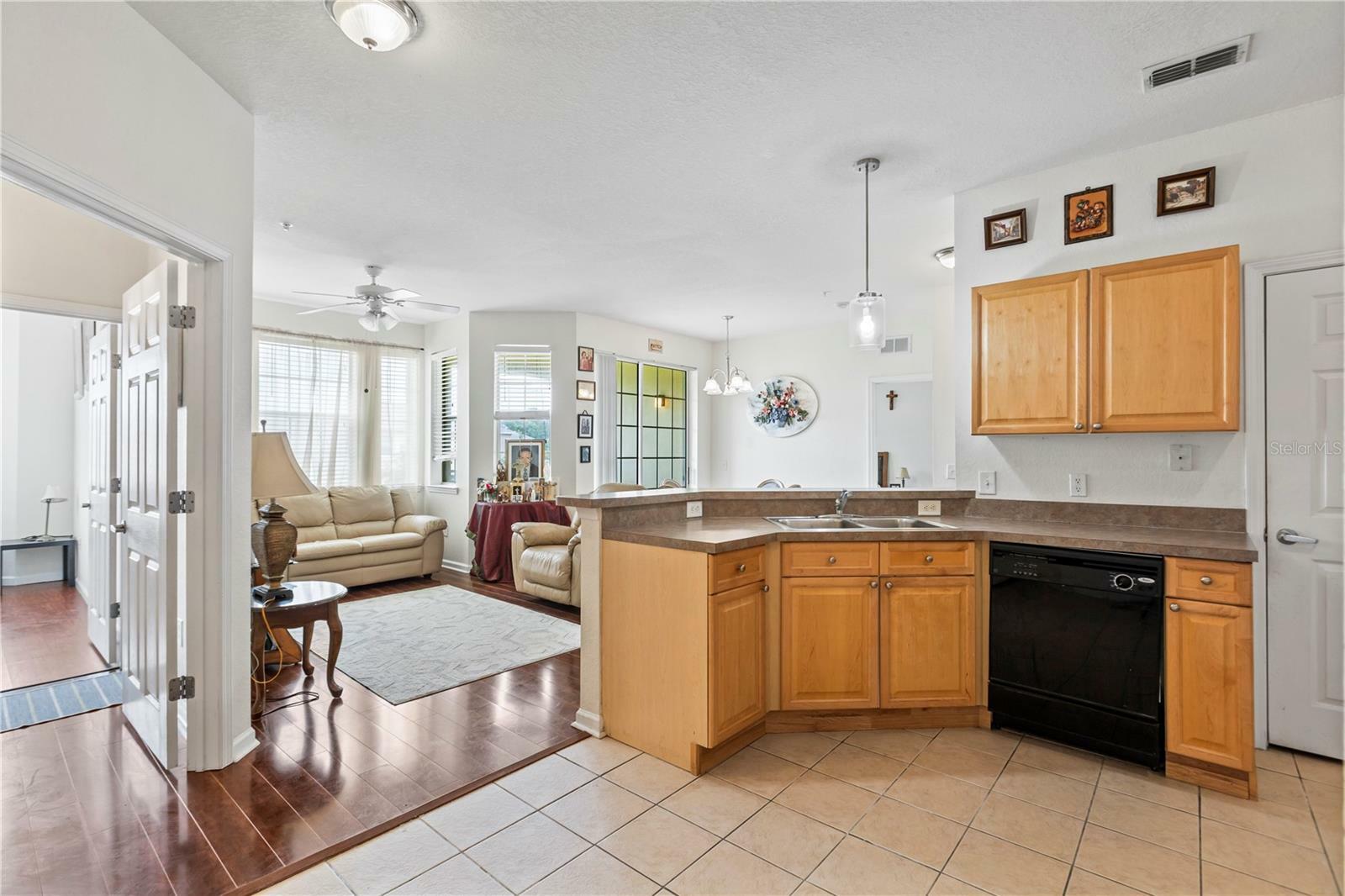 Property Photo:  612 Terrace Ridge Circle 612  FL 33896 