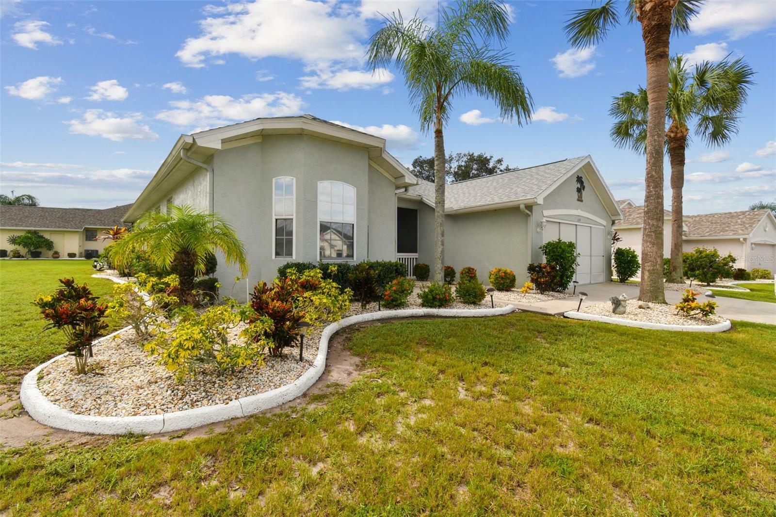 Property Photo: 1119 Villeroy Drive FL 33573