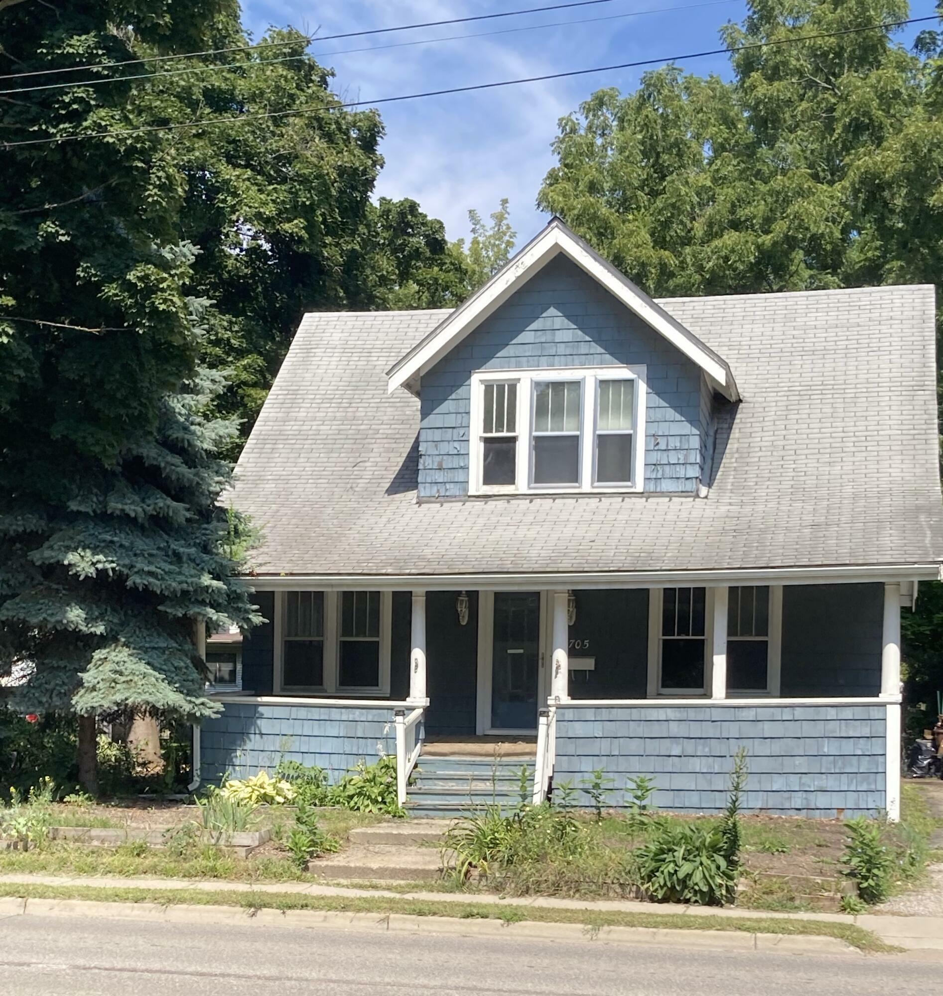 Property Photo:  705 E Main Street  MI 48867 