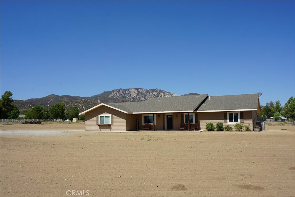 Property Photo:  49726 Paiute Court  CA 92536 