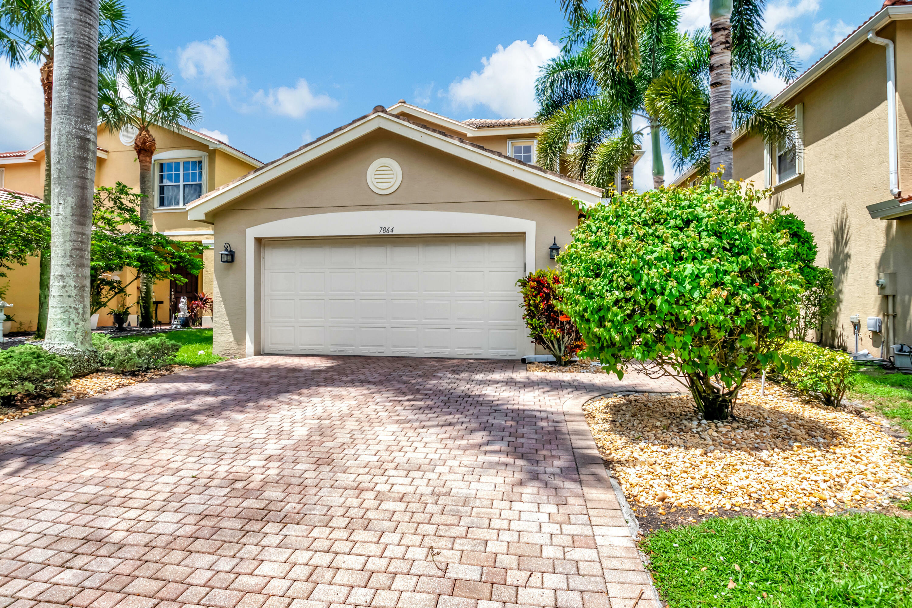 Property Photo:  7864 Parsons Pine Drive  FL 33437 