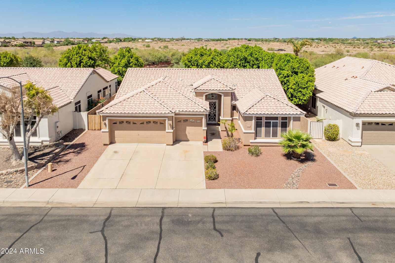 Property Photo:  22740 N 74th Lane  AZ 85310 