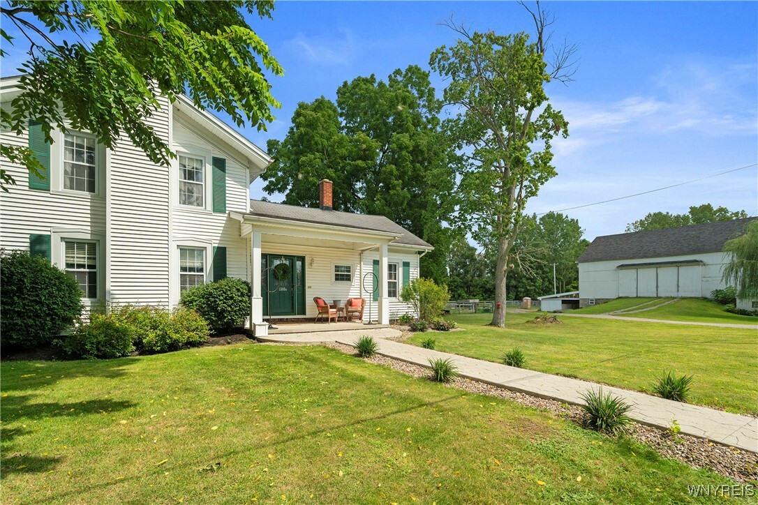 Property Photo:  13058 Kirby Road  NY 14001 