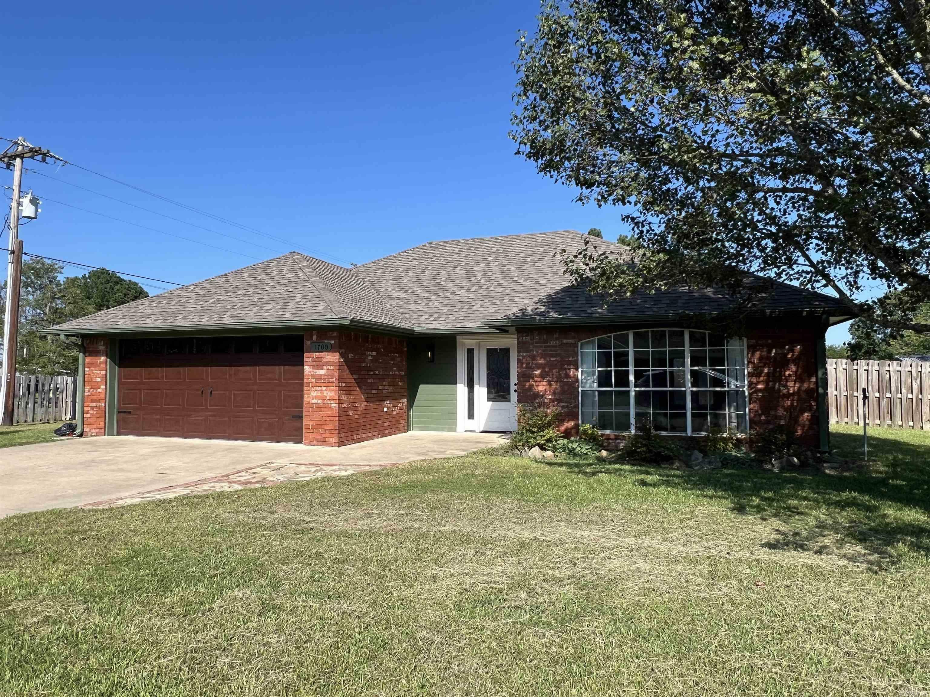 Property Photo:  1700 Valley View Drive  AR 71953 