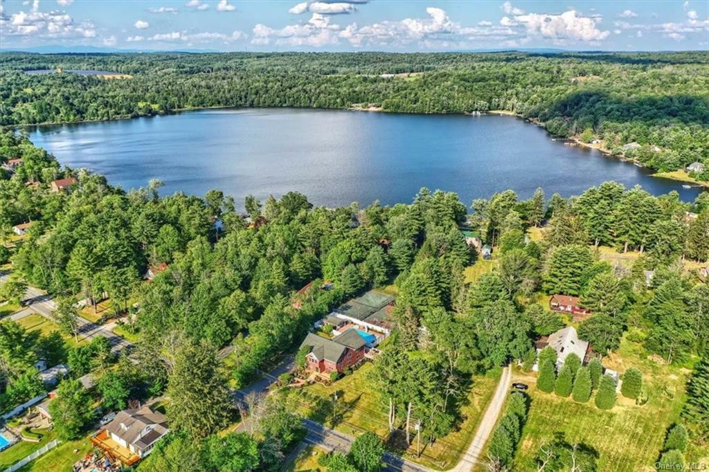 Property Photo:  517 Sackett Lake Road  NY 12701 