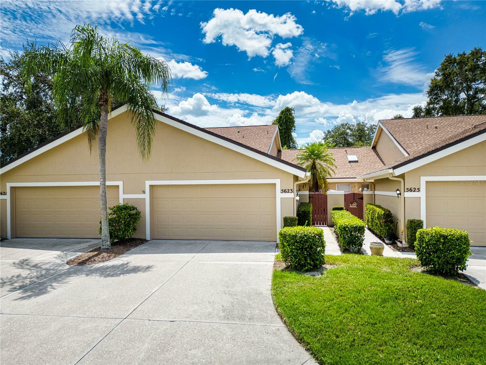 Property Photo:  5623 Monte Rosso Road  FL 34243 