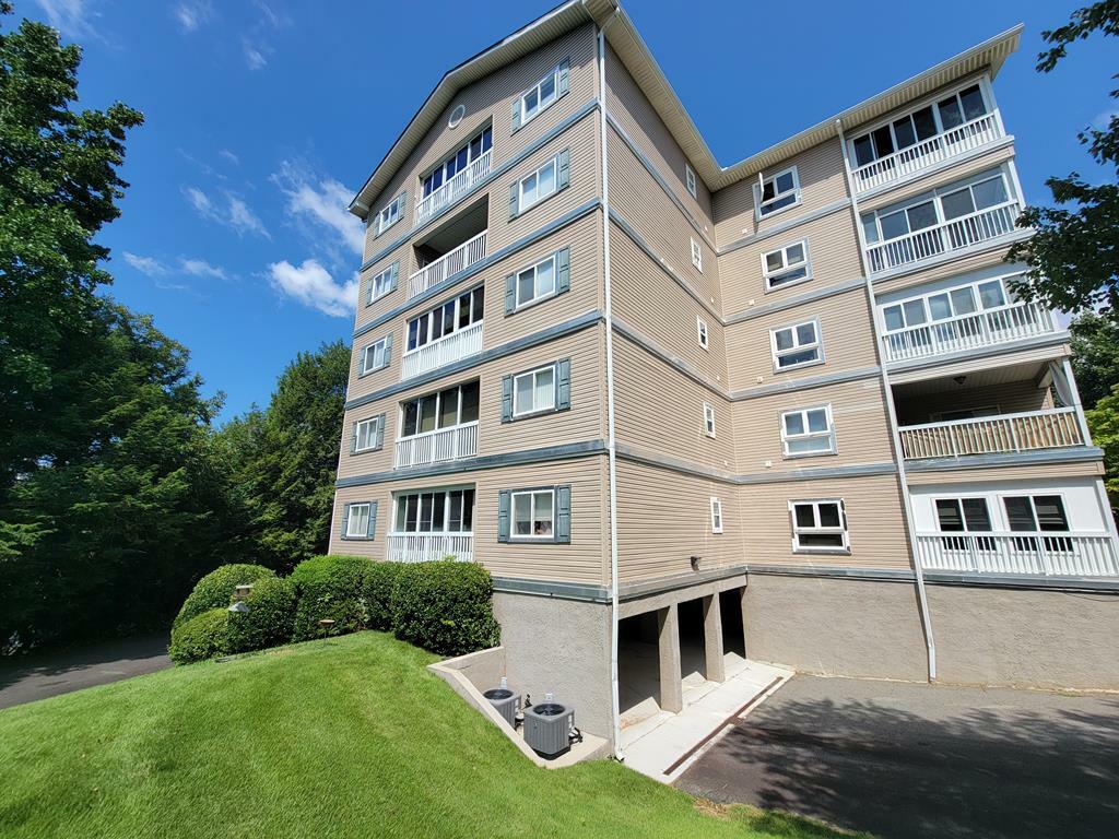 Property Photo: 121 River Street Unit 2B GA 30546