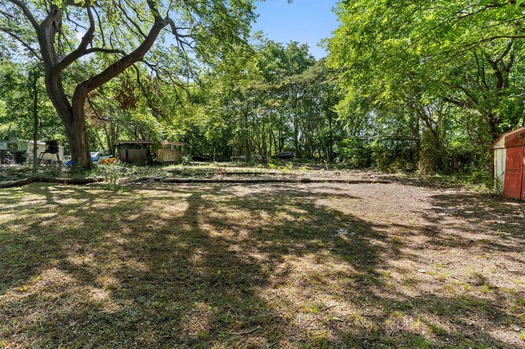 Property Photo:  1637 Ben Davis Road  TX 75040 