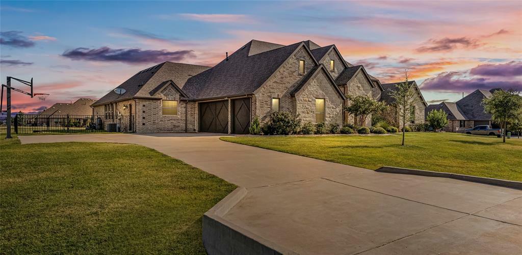 Property Photo:  2120 Tapadero Lane  TX 75009 