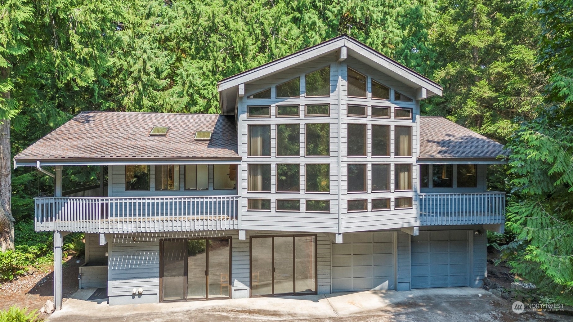 Property Photo:  370 Pinecrest Drive  WA 98368 