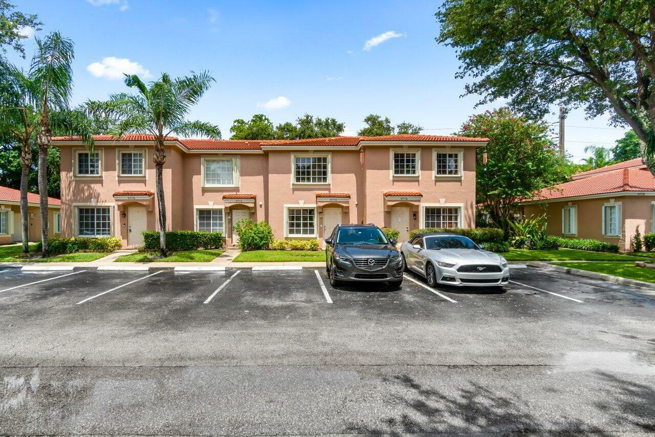 Property Photo:  9774 Kamena Circle  FL 33436 